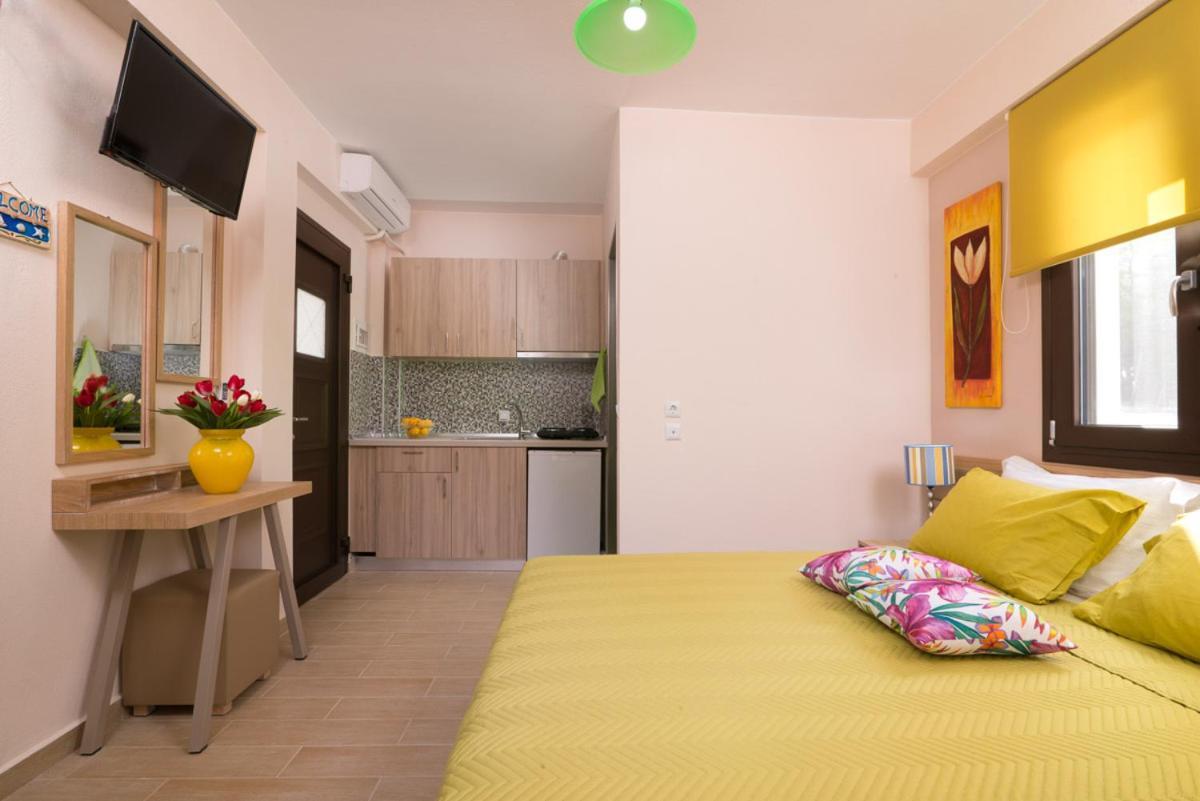 Villa Ermioni Apartments Limenaria  Bagian luar foto
